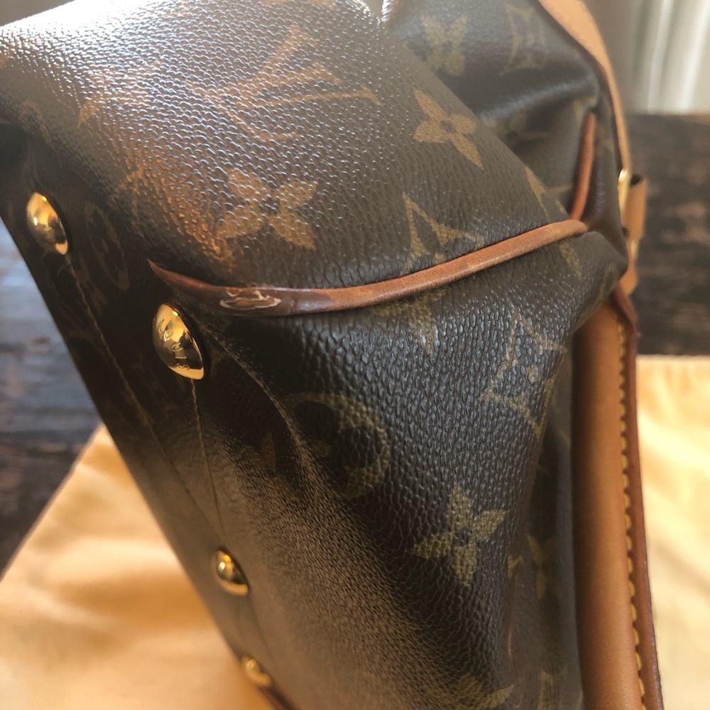 COPY - 💯 Authentic Louis Vuitton Tivoli PM handbag. AUTHENTICATED - Picture 15 of 17
